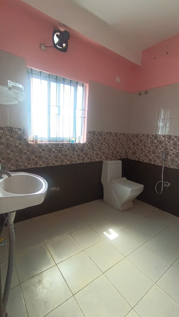 Unfurnished 3bhk in LNB Path, Hatigaon, Guwahati, Assam, India for Rent